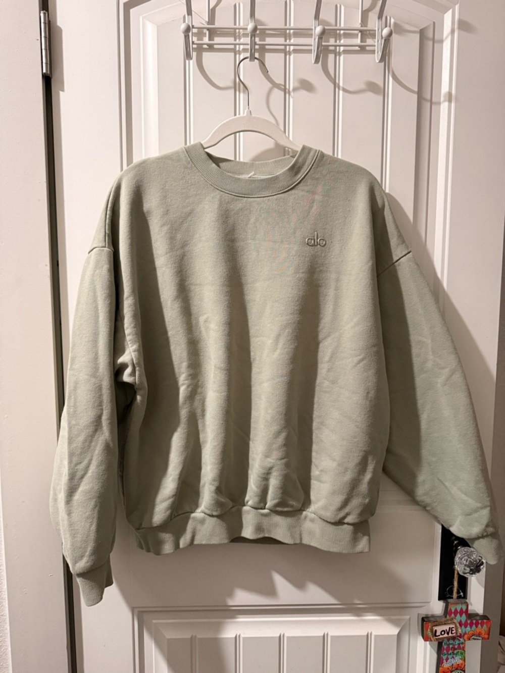 ALO Yoga Men's Sage Green Crewneck Sweatshirt